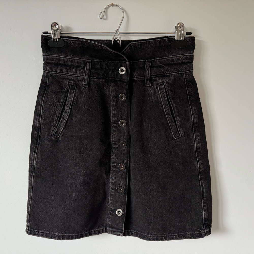 Anthropologie, Pilcro Denim Button front Mini Skirt, highwaist, black, size 0